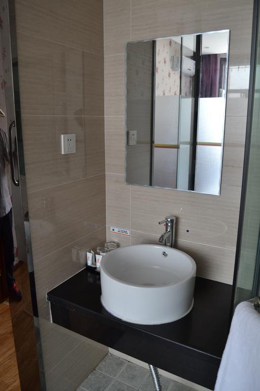 Hotel Super 8 Beijing Daxing Huangcun Esterno foto